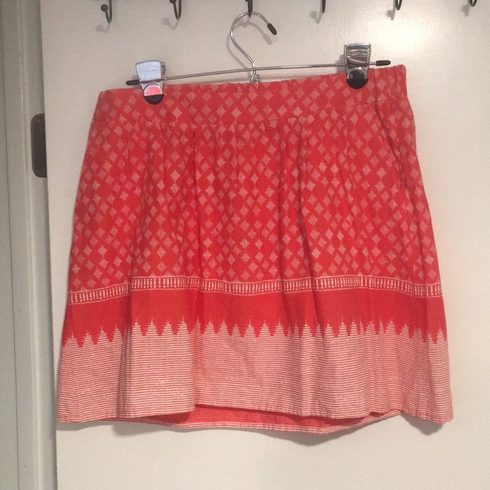 Coral patterned skirt with pockets